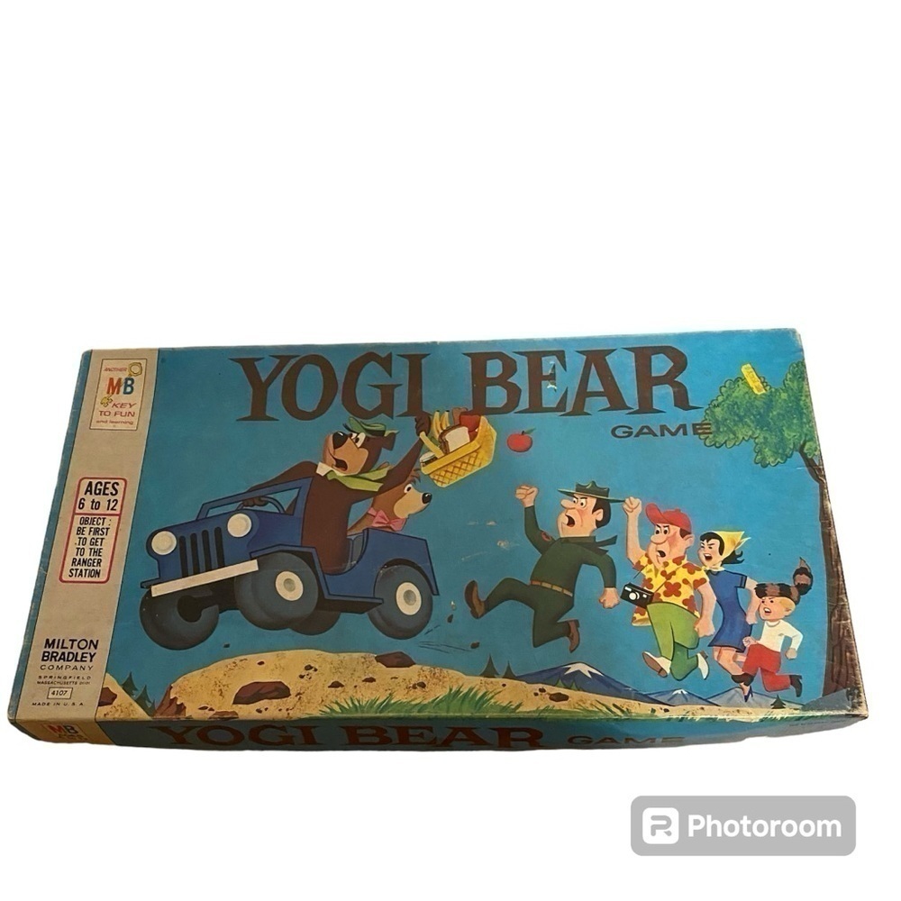 Vintage Yogi Bear Board Game Milton Bradley 1971